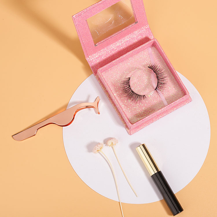 Pourquoi les faux cils magnétiques sont-ils le choix vraiment sans souci?