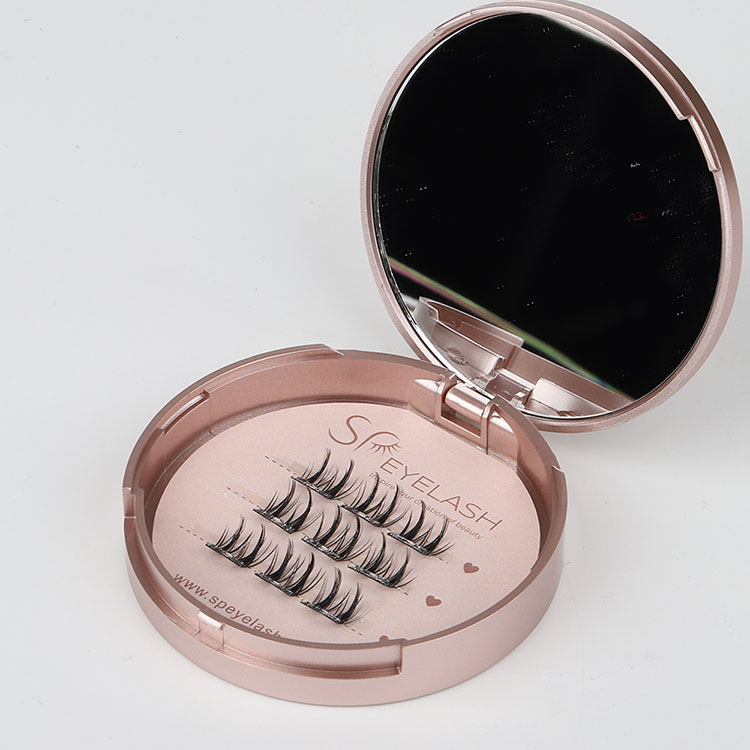Étapes de maquillage des cils auto-adhésifs